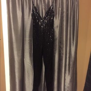 Sequence pants suit